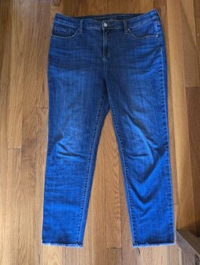 Chico's So Slimming Girlfriend Slim Leg Ankle Dark Blue Raw Hem Sz 12R